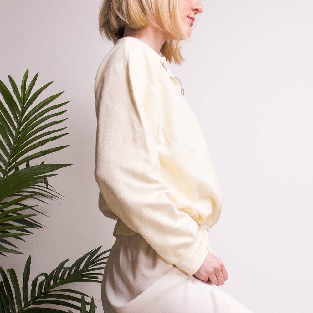 ❌SOLD❌Vintage cream knit drawstring polo sweater - Picture 5 of 8